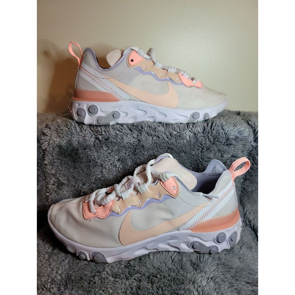 Nike Womens React Element 55 Size 7 - image 1